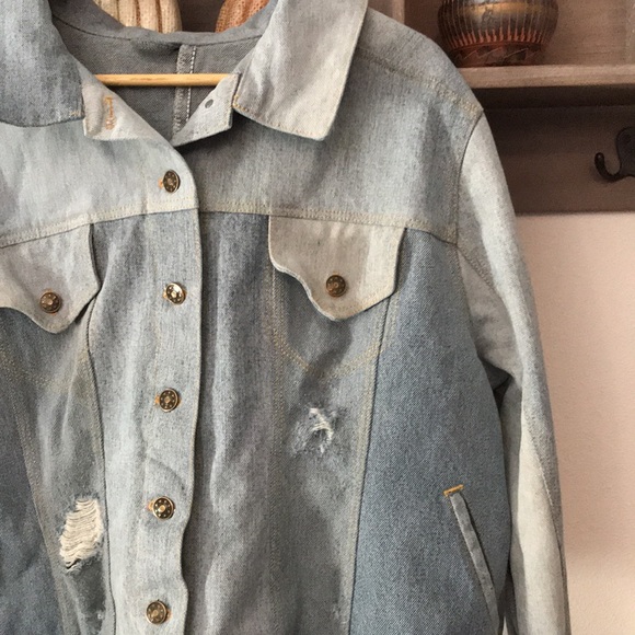 Jean jacket, multicolor jean, no tag on jacket, unique design, no size - Picture 2 of 5